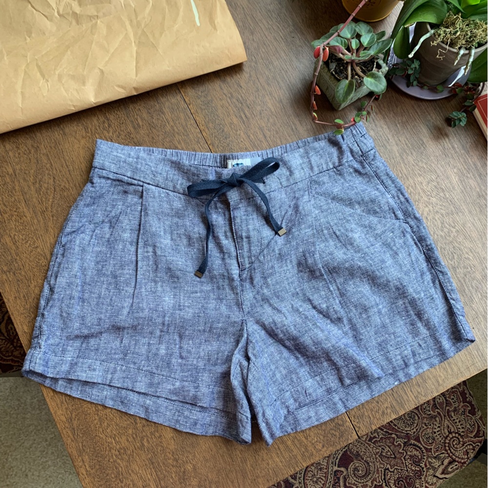 Old Navy Women’s Size 4 Shorts